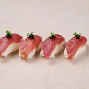 Thon Caviar (4 Pieces)